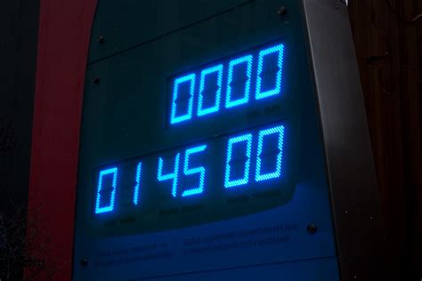 If your measurement is in hours and minutes, just deal with the minutes. 1 hour 45 minutes until the Olympics | Percy | Flickr