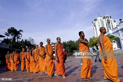 Lankan Theravada Buddhist Photos And Premium High Res Pictures Getty