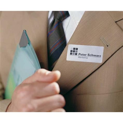 avery  adhesive  badges