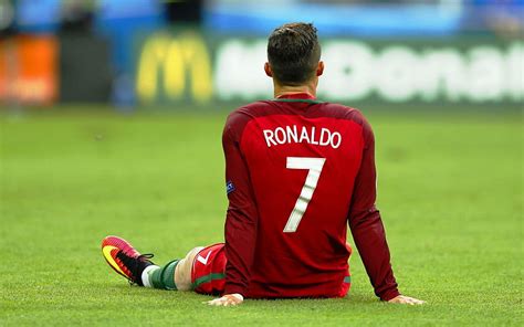 Hd Wallpaper Cristiano Ronaldo Sitting Euro 2016 Cristiano Ronaldo