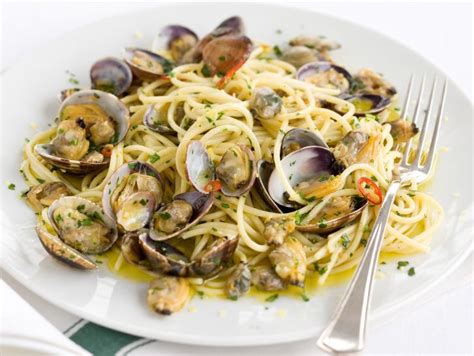 Ricetta Spaghetti Alle Vongole Primo Di Mare Donna Moderna