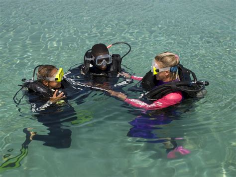 Nassau Discover Scuba Learn To Dive Excursion Nassau Excursions