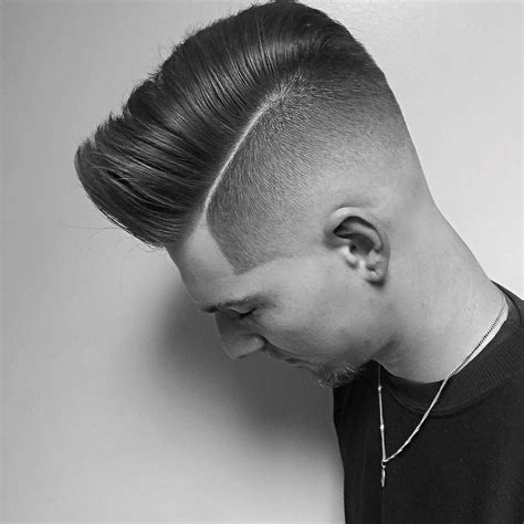 35 cool men s hairstyles haircuts 2022 trends