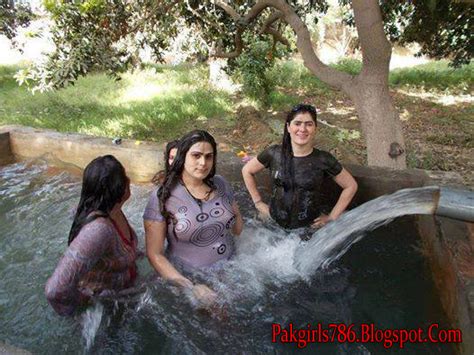 Pakistani Sexy And Hot Girls Wet Dresses L Desi Girls Wet Body Dress L Indian Girls Wet Kamar Photos
