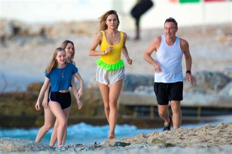 Suki Waterhouse Goes For A Workout At The Beach In Barbados 12212016