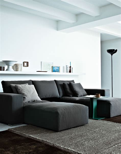 Perfetti per rispondere alle esigenze di una vita quotidiana in continua evoluzione, in cui l'ottimizzazione dello spazio segue parametri estetici oltre che funzionali. Taos - Divano | Idee per decorare la casa, Divani, Letto ...