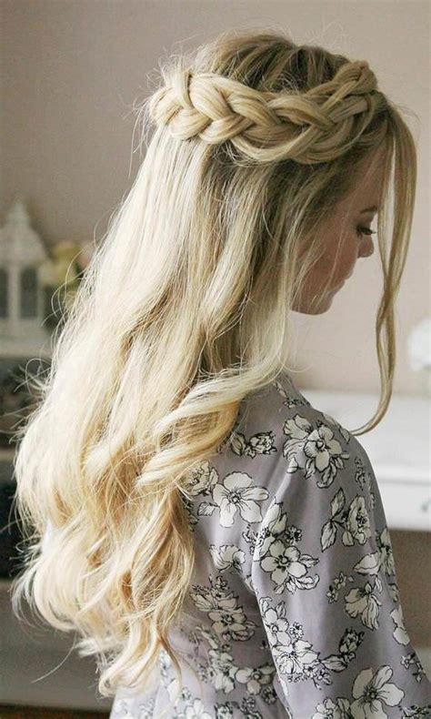 99 Most Fashionable Prom Hairstyles This Year