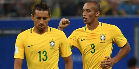 El partido entre brasil y colombia estuvo marcado por la polémica, debido a una acción en la que participó involuntariamente el árbitro néstor pitana en el choque por la fecha 4 del torneo. Resultado: Brasil vence a Colômbia por 2 a 1 pelas ...