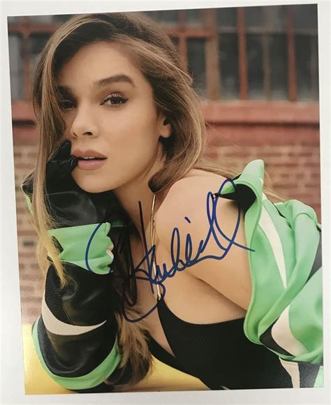 Hailee Steinfeld Signed Autographed Glossy 8x10 Photo Etsy