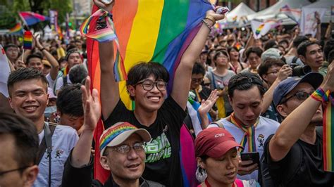Taiwan Becomes First Asian Nation To Legalize Same Sex Marriage Abc News
