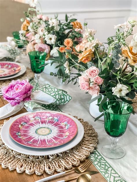 Pink And Green Table Spring Rose Motifs To Have To Host
