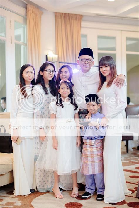 Gambar Sekitar Majlis Pernikahan Maria Farida Dan Datuk Rahman