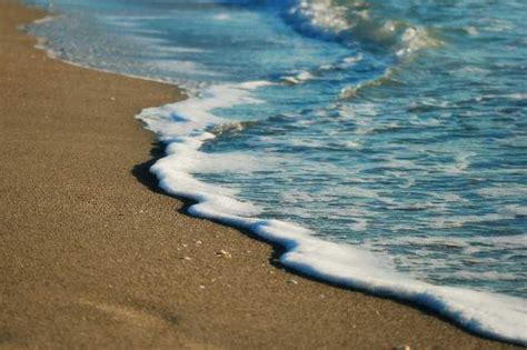 海滩 砂 波浪 湿 海洋 盐水 支撑 海岸 泡沫 水 蓝色 浪潮 高图网 免费无版权高清图片下载