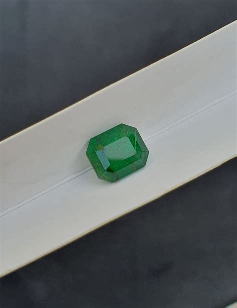 Emerald Stone Natural From Swat Pakistan 297 Ct Zadran Gems