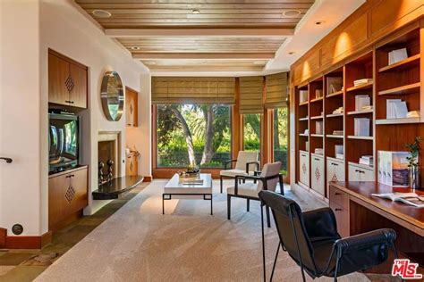 17 Ultra Luxury Home Office Designs Stunning