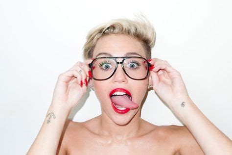 Miley Cyrus By Terry Richardson Photoshoot Miley Cyrus Miley Cyrus
