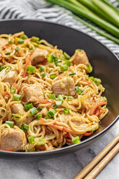 Easy 30 Minute Chicken Chow Mein Is So Easy To Put Together And Has The Most Incredible Flavor