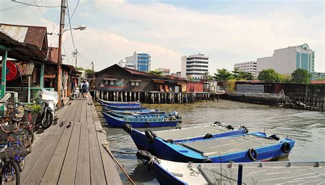Clan jetty is the best place for you to explore for old chinese stories. Georgetown Half Day Tour