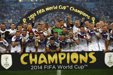 2014 Fifa World Cup Germany Defeats Argentina 1 0 In Extra Time For Championship