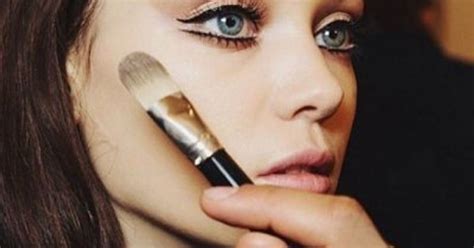 7 Make Up Tricks To Make Any Girl Look More Beautiful In Minutes