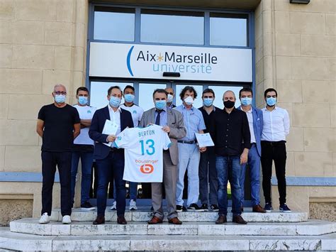 L Olympique de Marseille signe un partenariat avec Aix Marseille Université SportBuzzBusiness fr