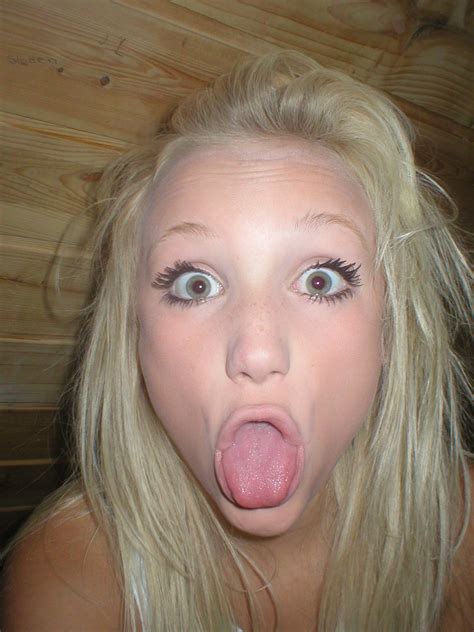 5 In Gallery Bimbo Tongue Targets Waiting For Your