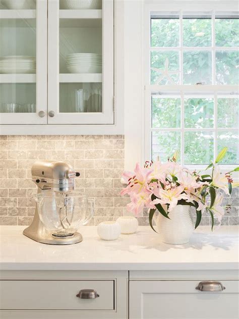 White colored cabinets have been one the most popular cabinet choices among homeowners for years. 35 Quartz Kitchen Countertops Ideas With Pros And Cons - DigsDigs