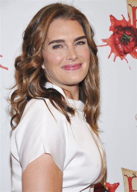 Brooke Shields Stuns In White At A Broadway Opening Picture Aprils
