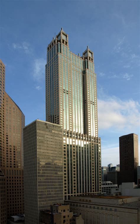 900 North Michigan Avenue The Skyscraper Center