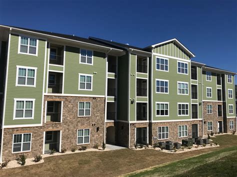 All of our apartments feature the latest amenities that deliver the preeminent living experience in raleigh, north carolina. Luxury Apartments at Foxwood Apartments - Raleigh, NC ...