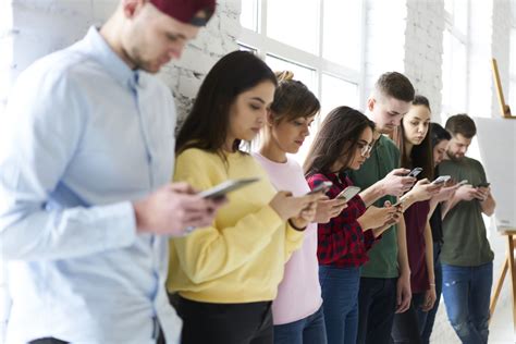 Sosyal Medyanın Olumsuz Etkileri İnternet ve Sosyal Medya