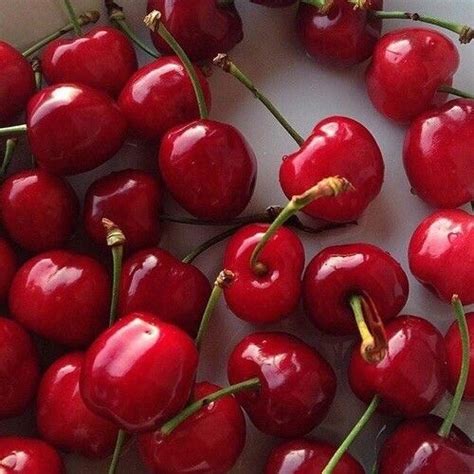 Pin By Leticia On Vermelho Red Aesthetic Fruit Cherry