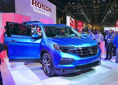 2016 Honda Pilot First Look From The 2015 Chicago Auto Show Video
