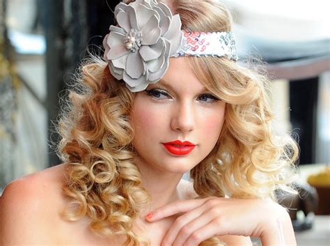 Gallery Emo And Mohawk Hairstyle 2011 Celebrity Taylor Swift Soft