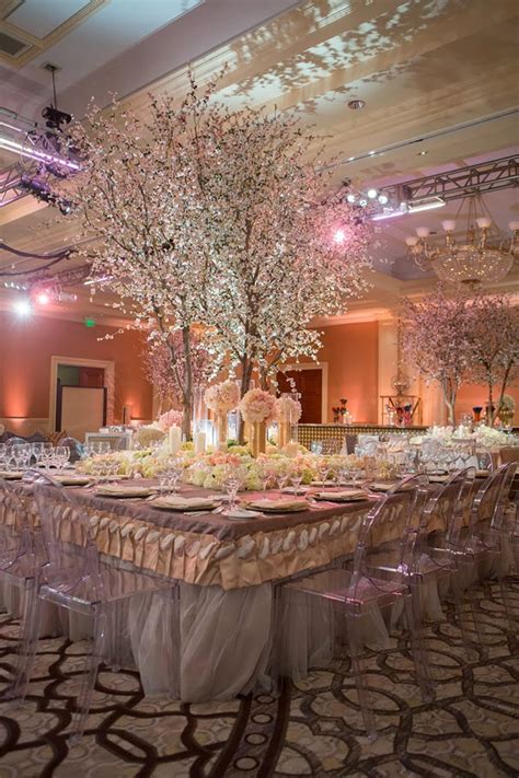 10 Wedding Table Decor Ideas to Die For | The Wedding Blog
