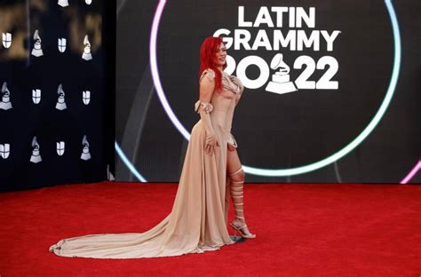 Ay Qu Rico El Tremendo Show De Karol G En Los Latin Grammy