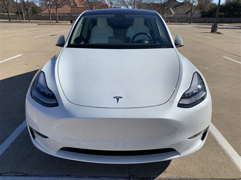 Like all other tesla vehicles, the model y has a small front trunk for additional cargo space. Model Y / 2021 / Pearl White - d0bd2 | Only Used Tesla