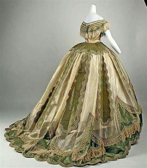 Old Fashioned Dresses 1800 Depolyrics