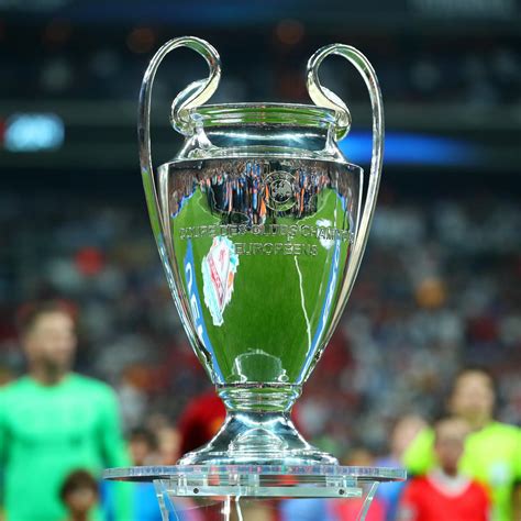 Get the latest uefa champions league news, fixtures, results and more direct from sky sports. Champions League Draw 2019: Schedule, Live Stream, More for Group Announcement | Bleacher Report ...