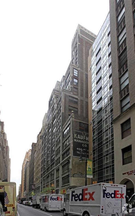 237 W 35th St New York Ny 10001 Property For Lease On