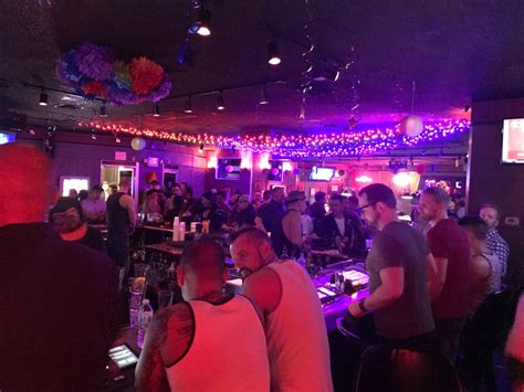 Gay Bars With Happy Hour In Las Vegas Gaycities Las Vegas Gaycities Las Vegas