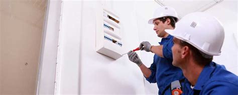 Benefits That You Can Get By An Emergency Electrician Farnborough