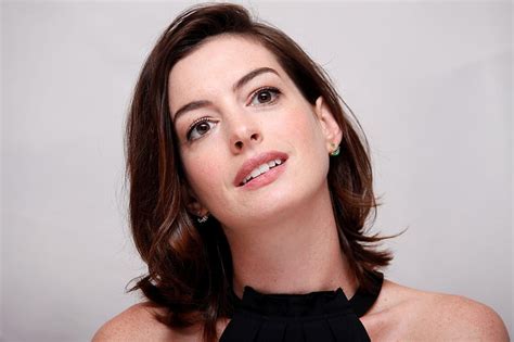 Actresses Anne Hathaway Actress American Face Brunette Brown Eyes