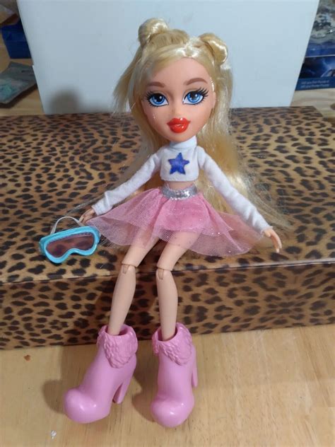 Mga Bratz Cloe Doll Redressed In Snowkissed Outfit Euc 4591794579