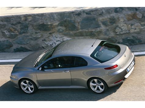 110 years after its foundation, alfa romeo returns to its roots, bringing back one of the legends of its history and of motoring in general: sport car: Alfa Romeo GT Q2 2007