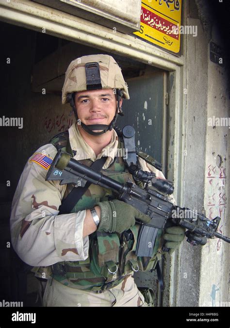 3rd December 2004 A Us Army Soldier Of The 1st Battalion 24th Stock