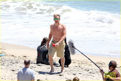 Celeb Chef Gordon Ramsay Flaunts Shirtless Beach Bod At 47 Photo