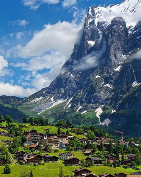 Grindelwald SwitzerlandГриндельвальд Швейцария Натуральный