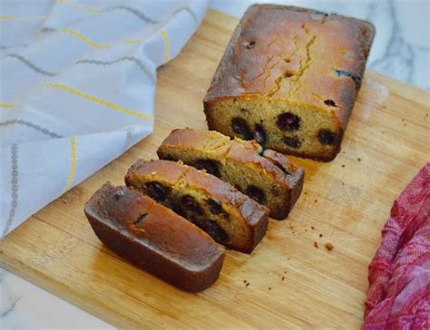 … also baked this delicious aip and gaps friendly banana and cinnamon teacake from healing family eats because it was christmas and my birthday and the holidays and i wanted some kind of treat to. Blueberry Banana Bread (Paleo, AIP, Vegan)