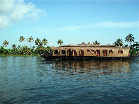 Our Favourite Five Places To Visit In Kerala India Tripoto